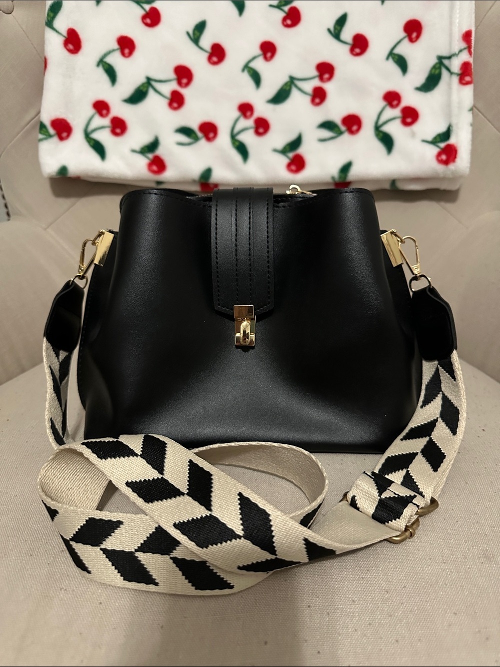 Black Women's Leather Crossbody Bag with Patterned Strap